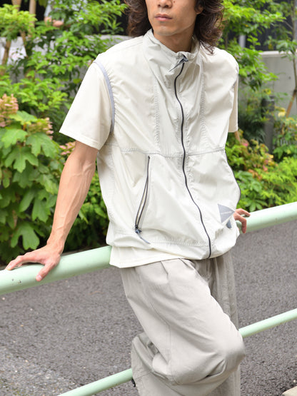 and wander アンドワンダー PERTEX wind vest 574-6121017 ベスト パーテックス アウトドア 快適 lightberge ライトベージュSUNFLOWER サンフラワー NEW BASE SHIRT 5156-1 WIDE TWIST SHORTS ショーツ ホワイト 定番 日本 名古屋 セレクトショップ THIRD PLACE サードプレイス 名古屋 愛知県 東海 セレクトショップ THIRD PLACE サードプレイス