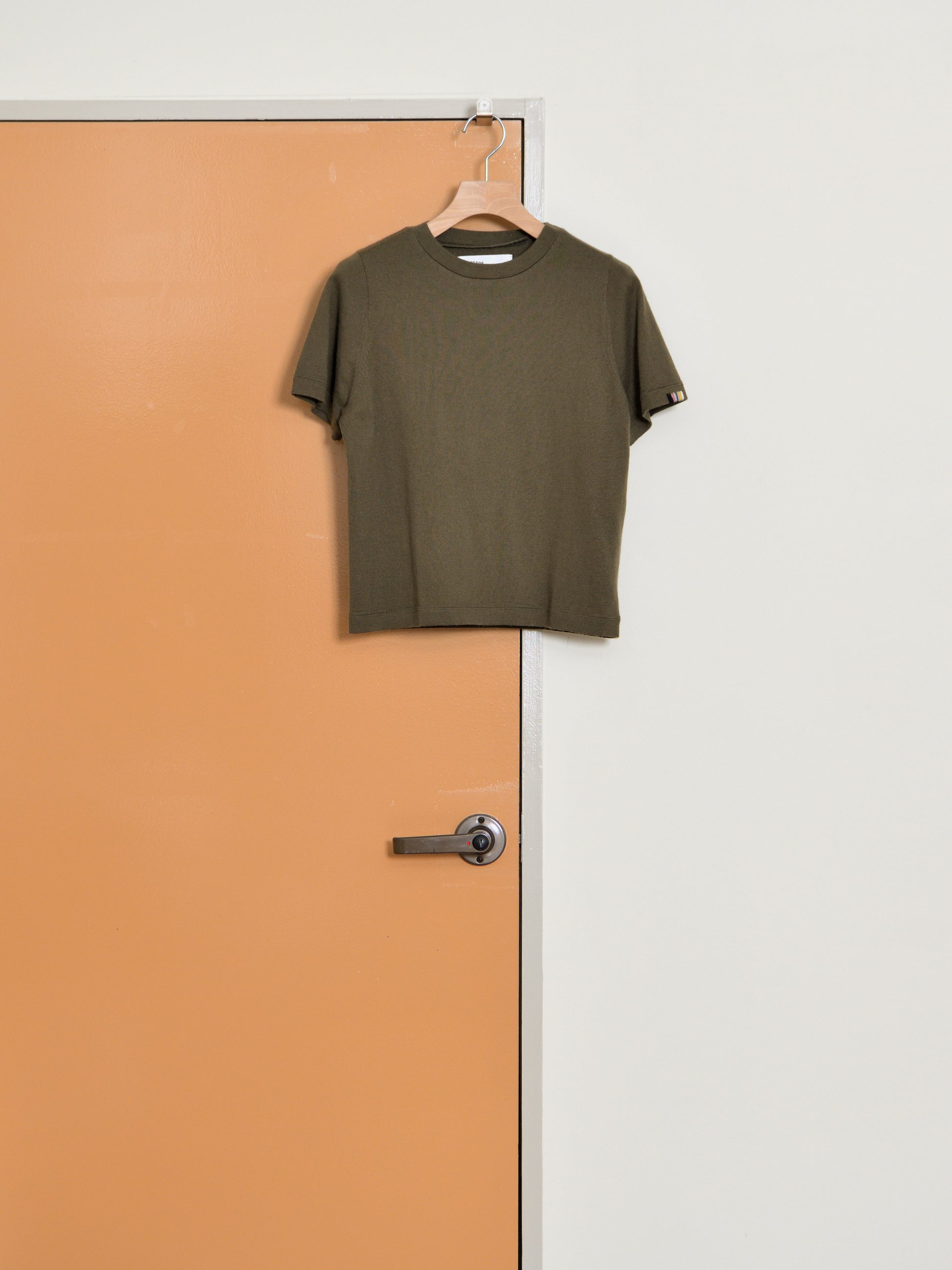 extreme cashmere エクストリームカシミヤ tina n.267 ARMY オリーブ カシミヤ コットン ユニセックス オランダ 26SS 日本取り扱い 名古屋 丸の内 セレクトショップ THIRD PLACE サードプレイス