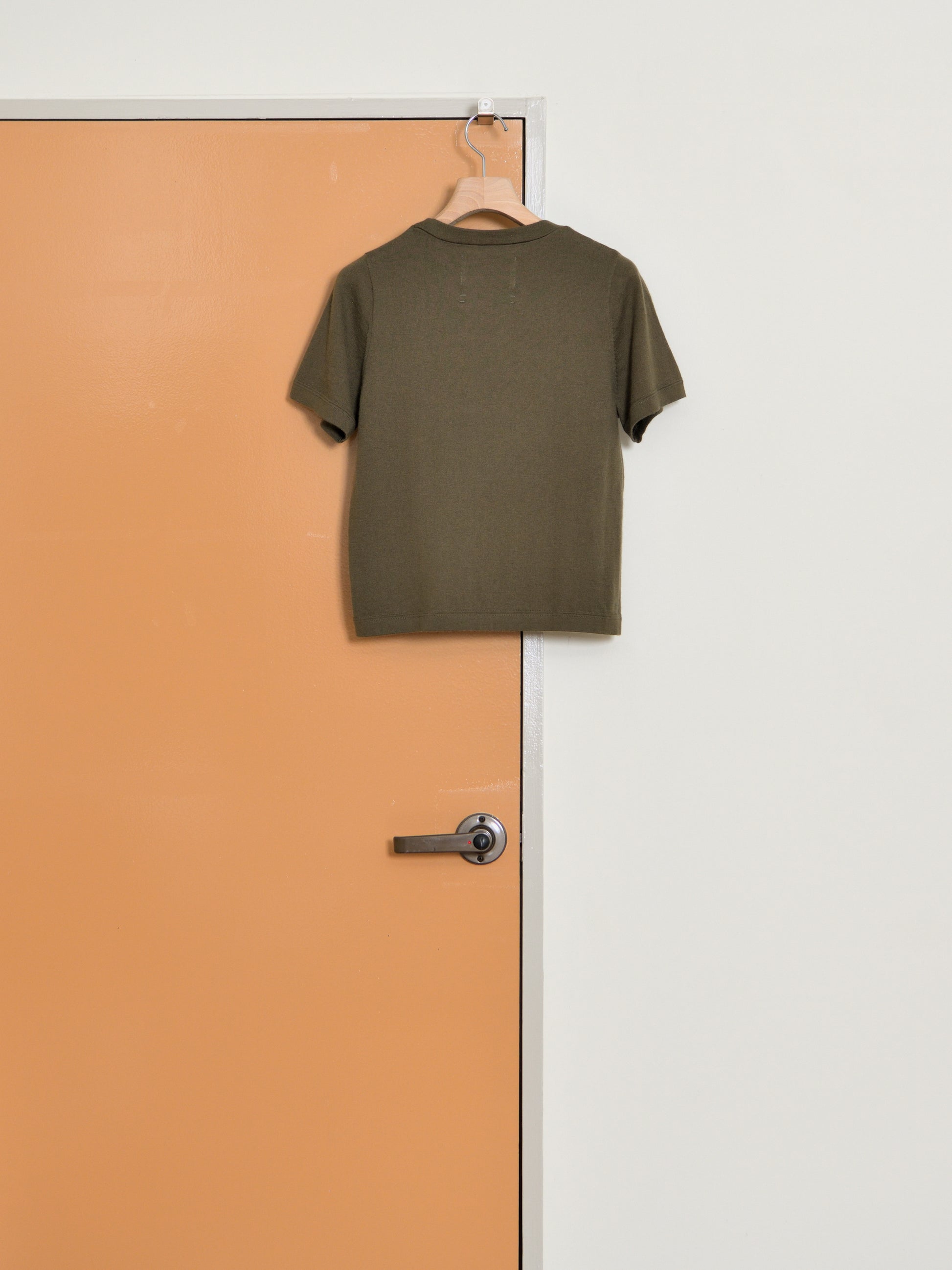 extreme cashmere エクストリームカシミヤ tina n.267 ARMY オリーブ カシミヤ コットン ユニセックス オランダ 26SS 日本取り扱い 名古屋 丸の内 セレクトショップ THIRD PLACE サードプレイス