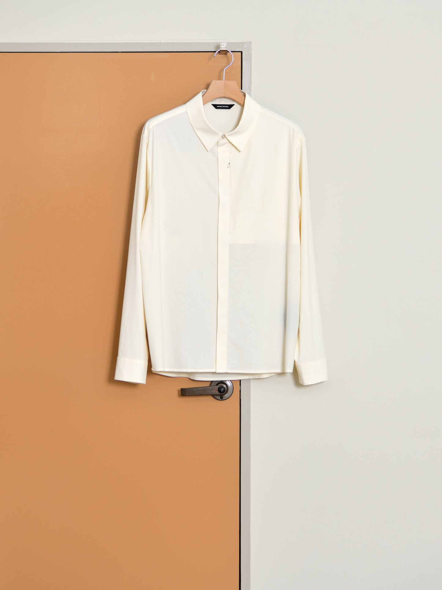 HIKING PATROL ハイキングパトロール SS26108 ALIGN BUTTON UP SHIRT オフホワイト offwhite ナイロンジャケット 北欧 ノルウェー アウトドア 都会 26SS 愛知県 名古屋 丸の内 セレクトショップ THIRD PLACE サードプレイス