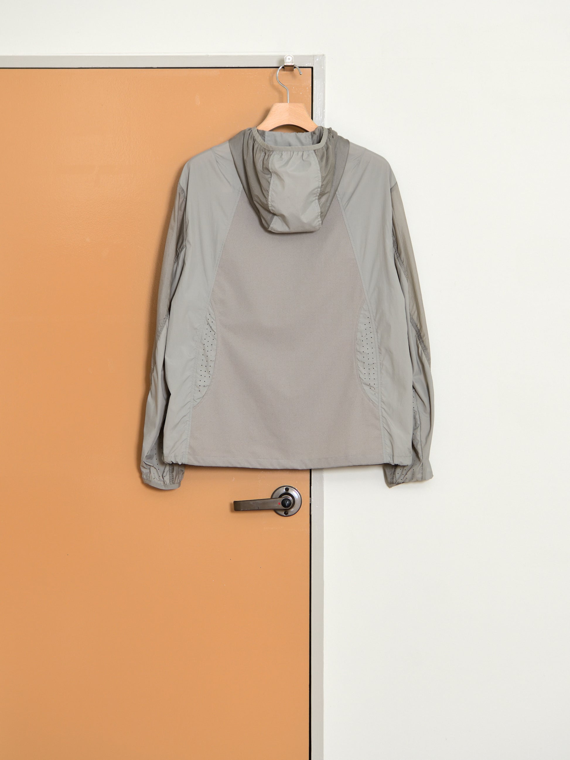 HIKING PATROL ハイキングパトロール SS26007 ORBIT LT TECHNICAL JACKET  サンド ベージュ ナイロンジャケット 北欧 ノルウェー アウトドア 都会 26SS 愛知県 名古屋 丸の内 セレクトショップ THIRD PLACE サードプレイス