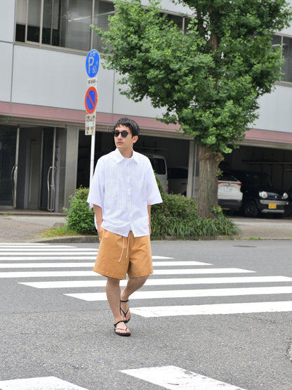 CAMIEL FORTGENS カミエルフォートヘンス BOXY SHIRT CF.21.04.01.02 ストライプ コットン オランダ CAMIEL FORTGENS カミエルフォートヘンス KNEE SHORTS CF21.13.01.01 キャンバス ダック ショーツ ベージュ カーハート アメリカ オランダ 26ss 春夏 夏 春 秋 ベージュ ナチュラル 愛知県 名古屋 丸の内 セレクトショップ THIRD PLACE サードプレイス