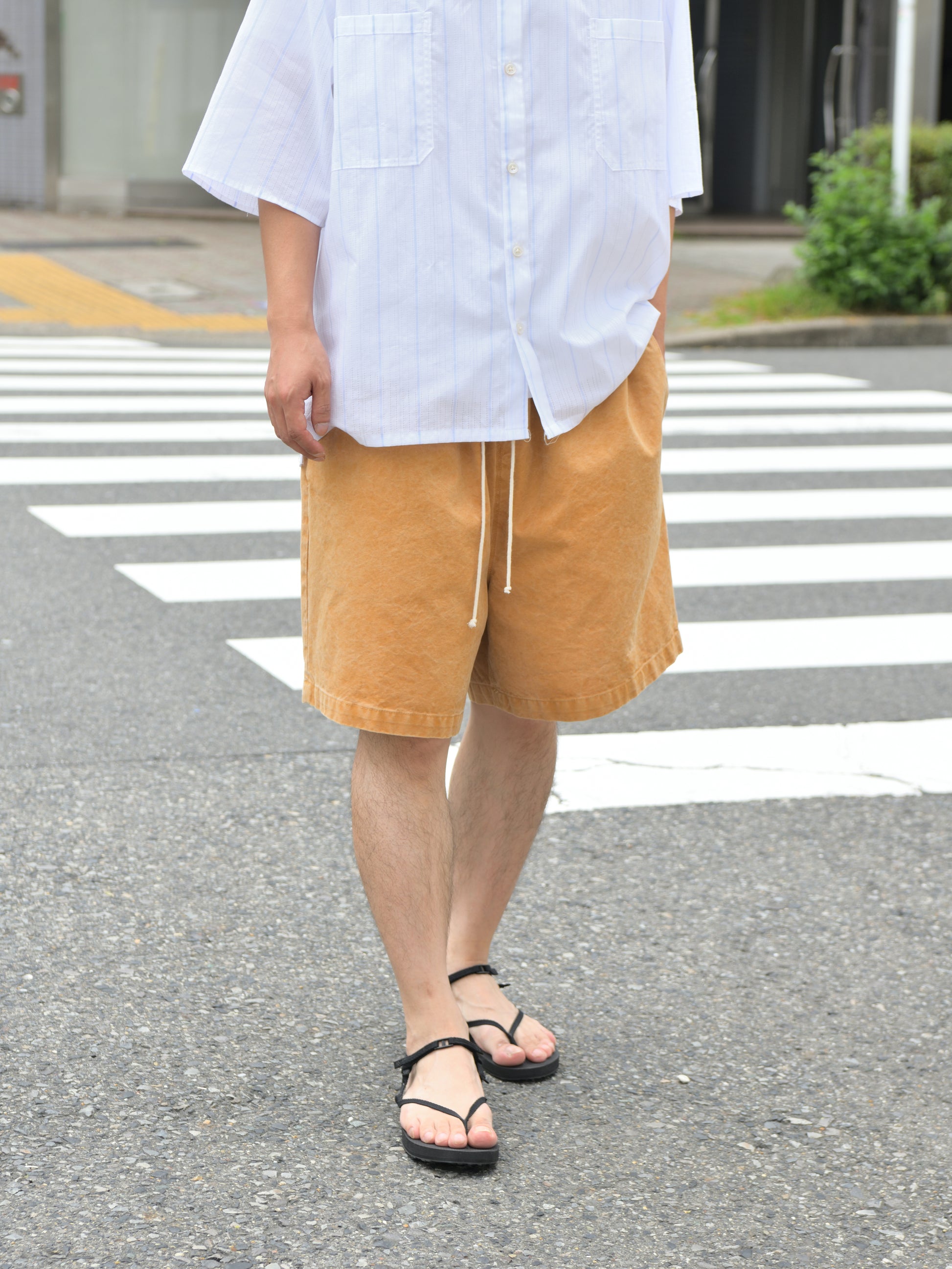 CAMIEL FORTGENS カミエルフォートヘンス BOXY SHIRT CF.21.04.01.02 ストライプ コットン オランダ CAMIEL FORTGENS カミエルフォートヘンス KNEE SHORTS CF21.13.01.01 キャンバス ダック ショーツ ベージュ カーハート アメリカ オランダ 26ss 春夏 夏 春 秋 ベージュ ナチュラル 愛知県 名古屋 丸の内 セレクトショップ THIRD PLACE サードプレイス