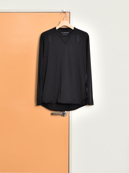 and wander アンドワンダー merino base LS T 574-6964026 メリノウール アウトドア 快適 black ブラック 日本 名古屋 セレクトショップ THIRD PLACE サードプレイス 名古屋 愛知県 東海 セレクトショップ THIRD PLACE サードプレイス