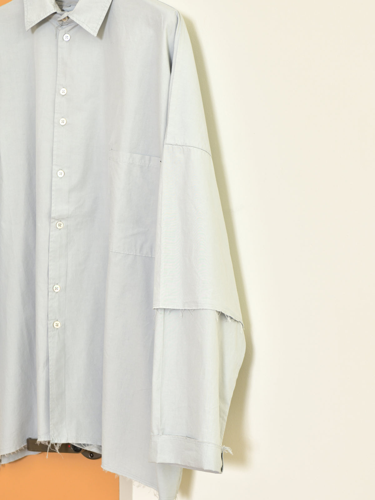 CAMIEL FORTGENS カミエルフォートヘンス DOUBLE SLEEVE SHIRT LIGHT GREY グレー CF.22.04.04.02 シャツ 定番 コットン オランダ 26aw 春夏 日本取り扱い 名古屋 丸の内 セレクトショップ THIRD PLACE サードプレイス