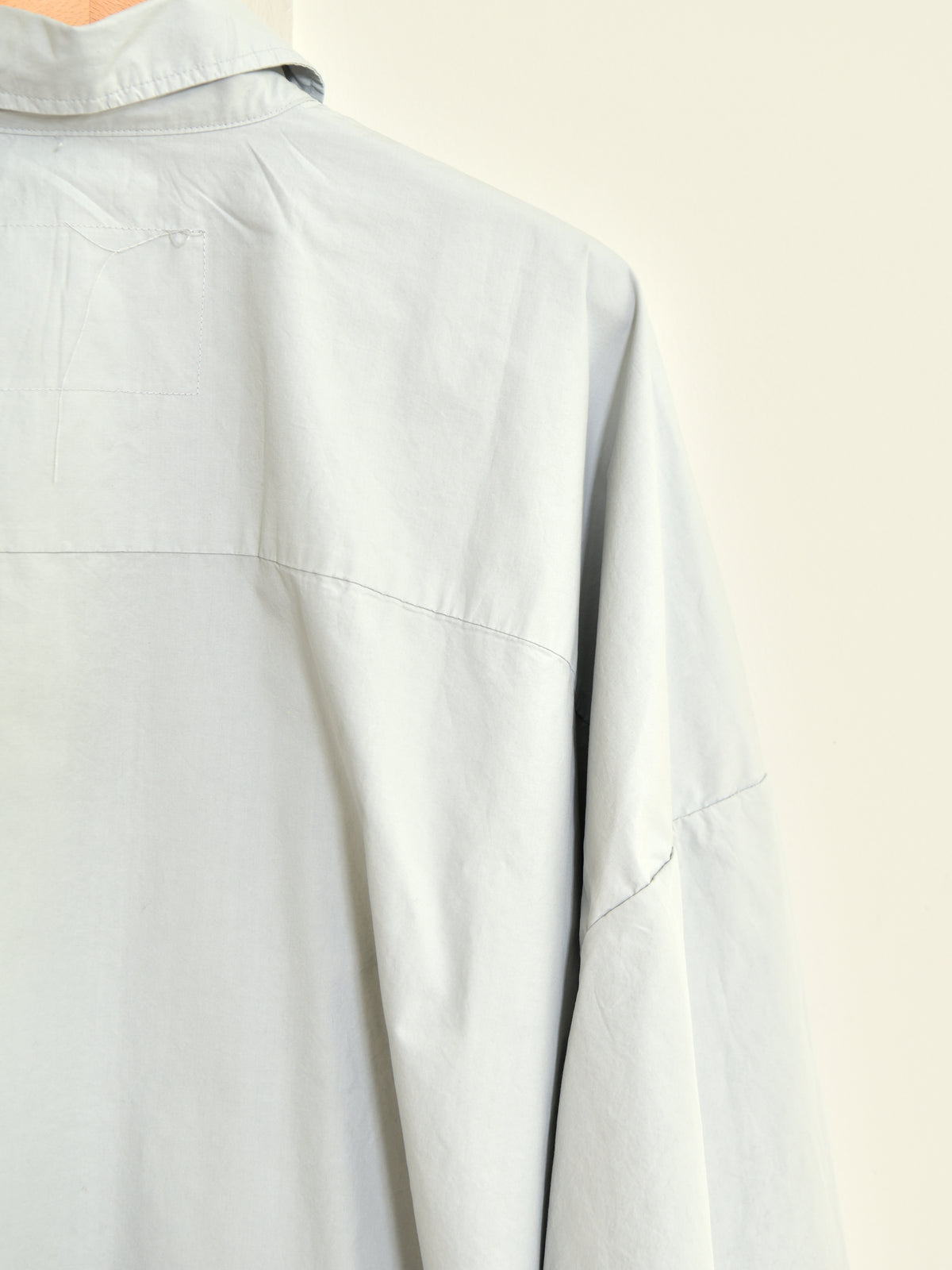 CAMIEL FORTGENS カミエルフォートヘンス DOUBLE SLEEVE SHIRT LIGHT GREY グレー CF.22.04.04.02 シャツ 定番 コットン オランダ 26aw 春夏 日本取り扱い 名古屋 丸の内 セレクトショップ THIRD PLACE サードプレイス