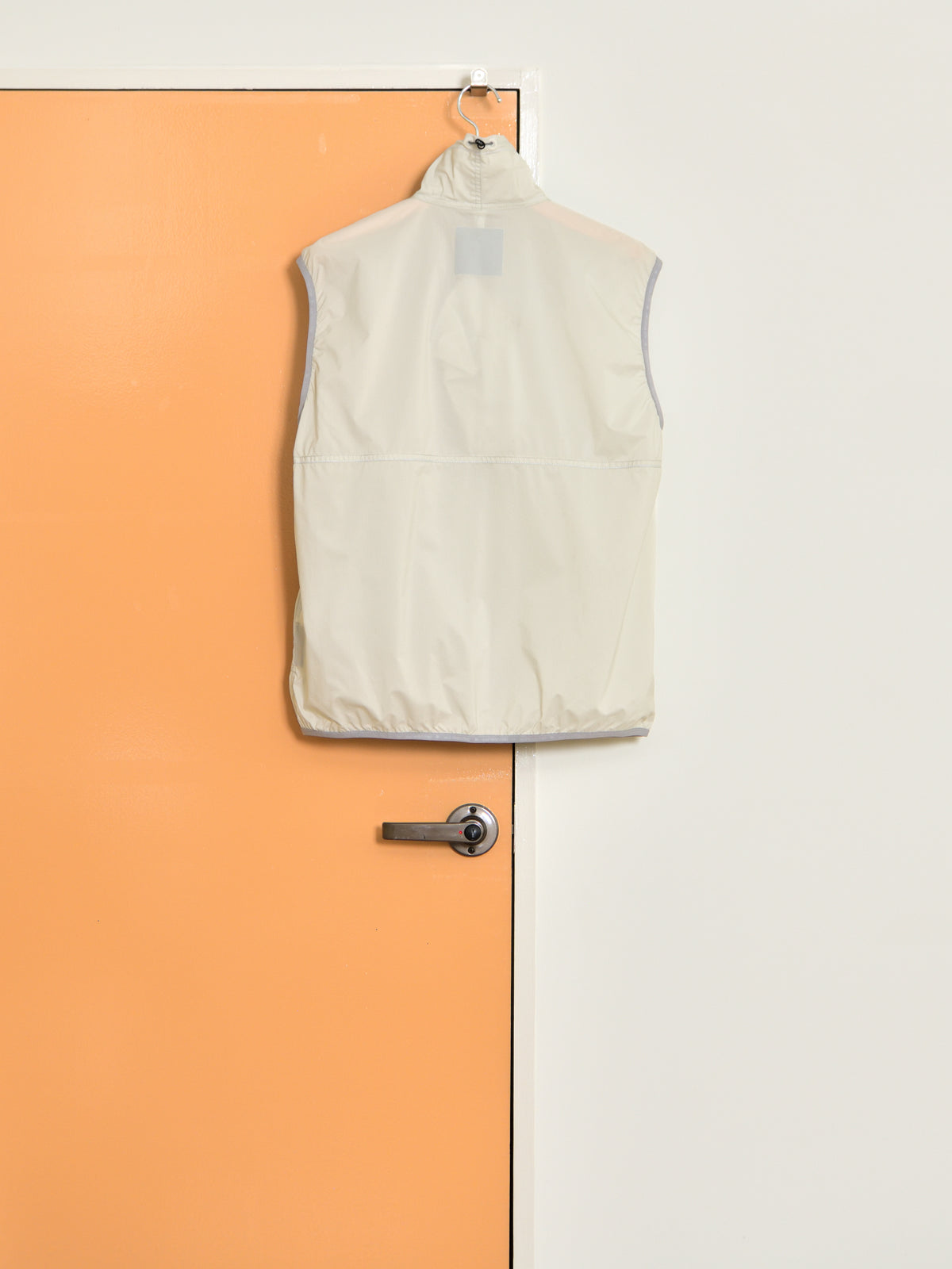 and wander アンドワンダー PERTEX wind vest 574-6121017 ベスト パーテックス アウトドア 快適 lightberge ライトベージュ 日本 名古屋 セレクトショップ THIRD PLACE サードプレイス 名古屋 愛知県 東海 セレクトショップ THIRD PLACE サードプレイス
