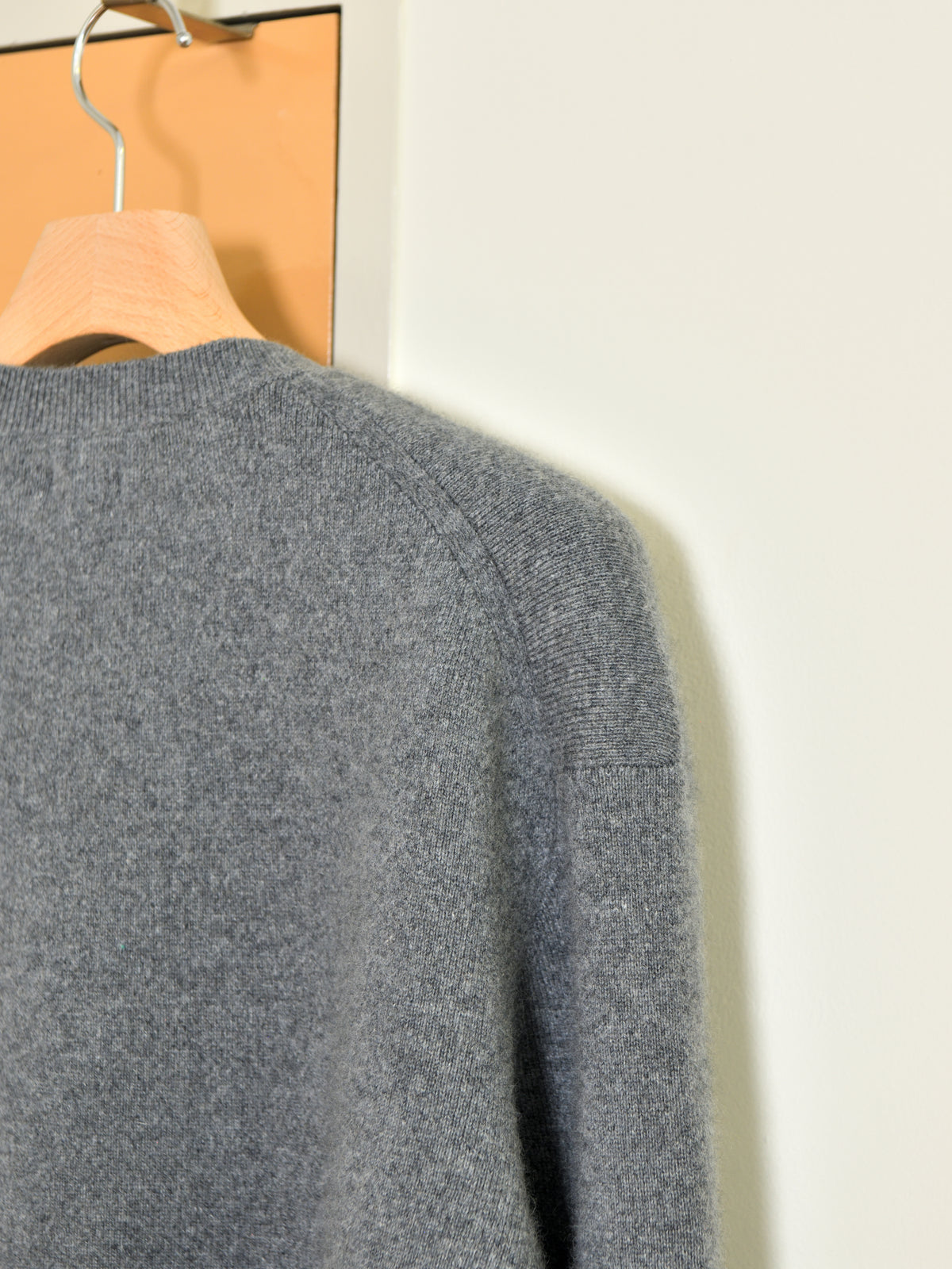 YOKE ヨーク Cashmere Crewneck Sweater YK26FW01389S GRAY グレー カシミア スウェット 26FW 日本取り扱い 名古屋 丸の内 セレクトショップ THIRD PLACE サードプレイス