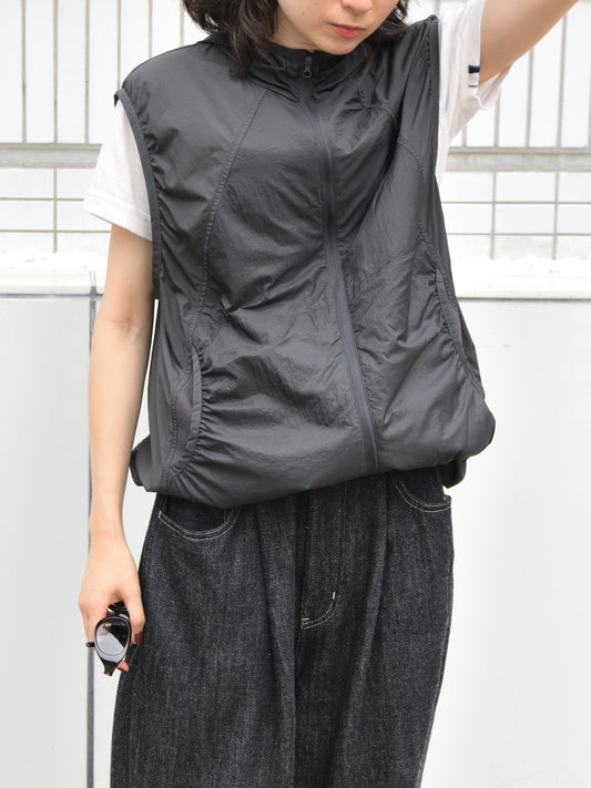 HIKING PATROL ハイキングパトロール SS26008 ORBIT LT TECHNICAL VEST  チャコール ブラック ナイロンベスト 北欧 ノルウェー アウトドア 都会 26SS 愛知県 名古屋 丸の内 セレクトショップ THIRD PLACE サードプレイス