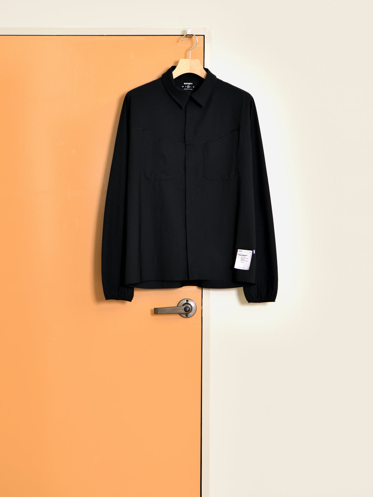 SATISFY サティスファイ Peace Shell River Shirt BLACK 黒 ポリエステル シャツ スナップボタン ランニング レギュラーカラー アウトドア 26FW 日本取り扱い 名古屋 丸の内 セレクトショップ THIRD PLACE サードプレイス