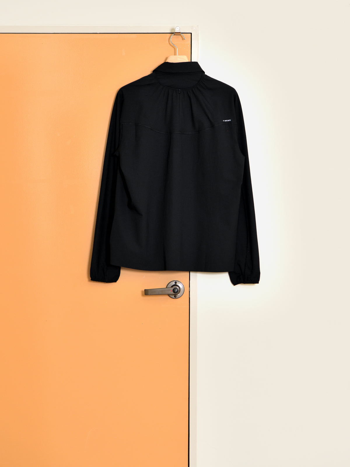 SATISFY サティスファイ Peace Shell River Shirt BLACK 黒 ポリエステル シャツ スナップボタン ランニング レギュラーカラー アウトドア 26FW 日本取り扱い 名古屋 丸の内 セレクトショップ THIRD PLACE サードプレイス