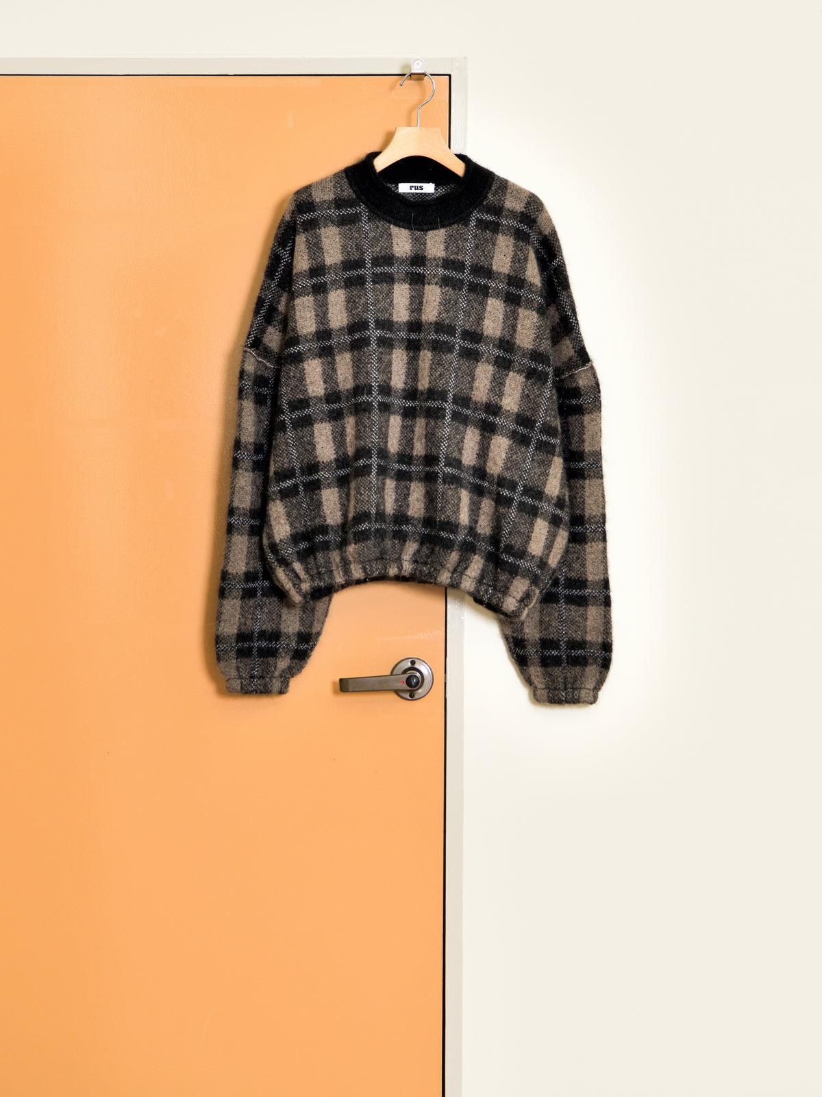 rus ルース KOKOCHI sweater BLACK TAUPE RU26AW018A ブラック トープ アルパカ メリノウール スペイン レディース 26FW 日本取り扱い 名古屋 丸の内 セレクトショップ THIRD PLACE サードプレイス