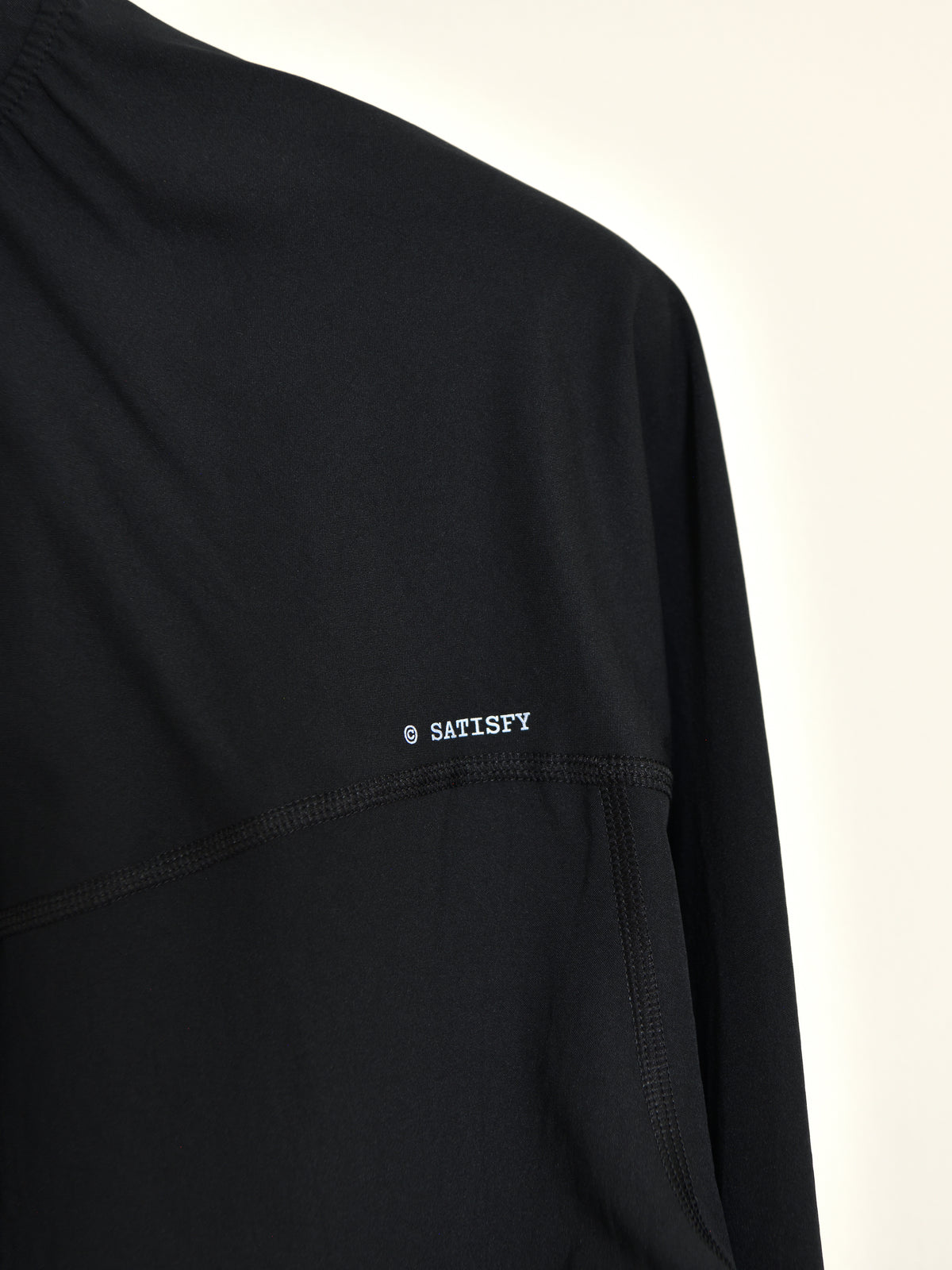 SATISFY サティスファイ Peace Shell River Shirt BLACK 黒 ポリエステル シャツ スナップボタン ランニング レギュラーカラー アウトドア 26FW 日本取り扱い 名古屋 丸の内 セレクトショップ THIRD PLACE サードプレイス