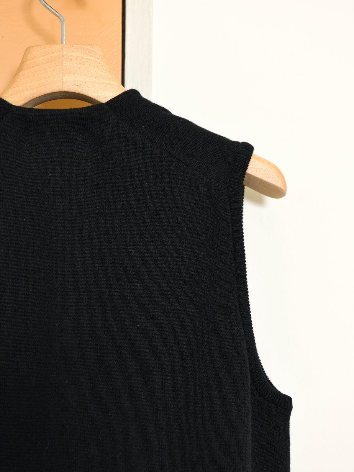 KAYLE ケイル DETACHABLE V KNIT VEST BLACK CHARCOAL K-2106 ブラック チャコール ベスト メリノウール ウール レディース 26FW 日本取り扱い 名古屋 丸の内 セレクトショップ THIRD PLACE サードプレイス