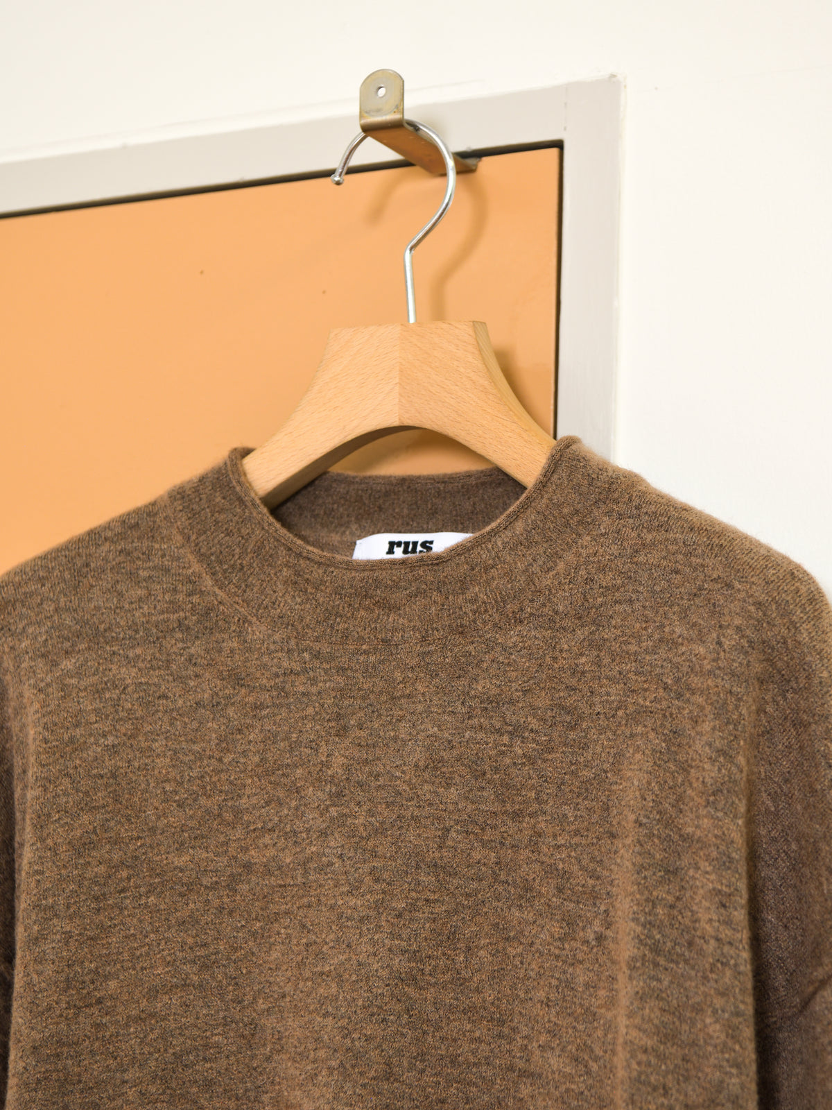 rus ルース KARAMU sweater TAUPE RU26AW021A トープ カシミア アルパカ スペイン レディース 26FW 日本取り扱い 名古屋 丸の内 セレクトショップ THIRD PLACE サードプレイス