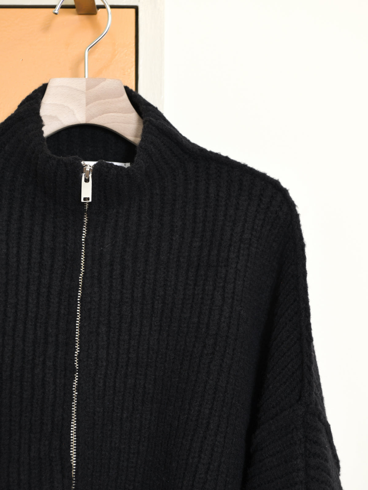 rus ルース HAKO sweater BLACK RU26AW007B ブラック メリノウール スペイン レディース 26FW 日本取り扱い 名古屋 丸の内 セレクトショップ THIRD PLACE サードプレイス