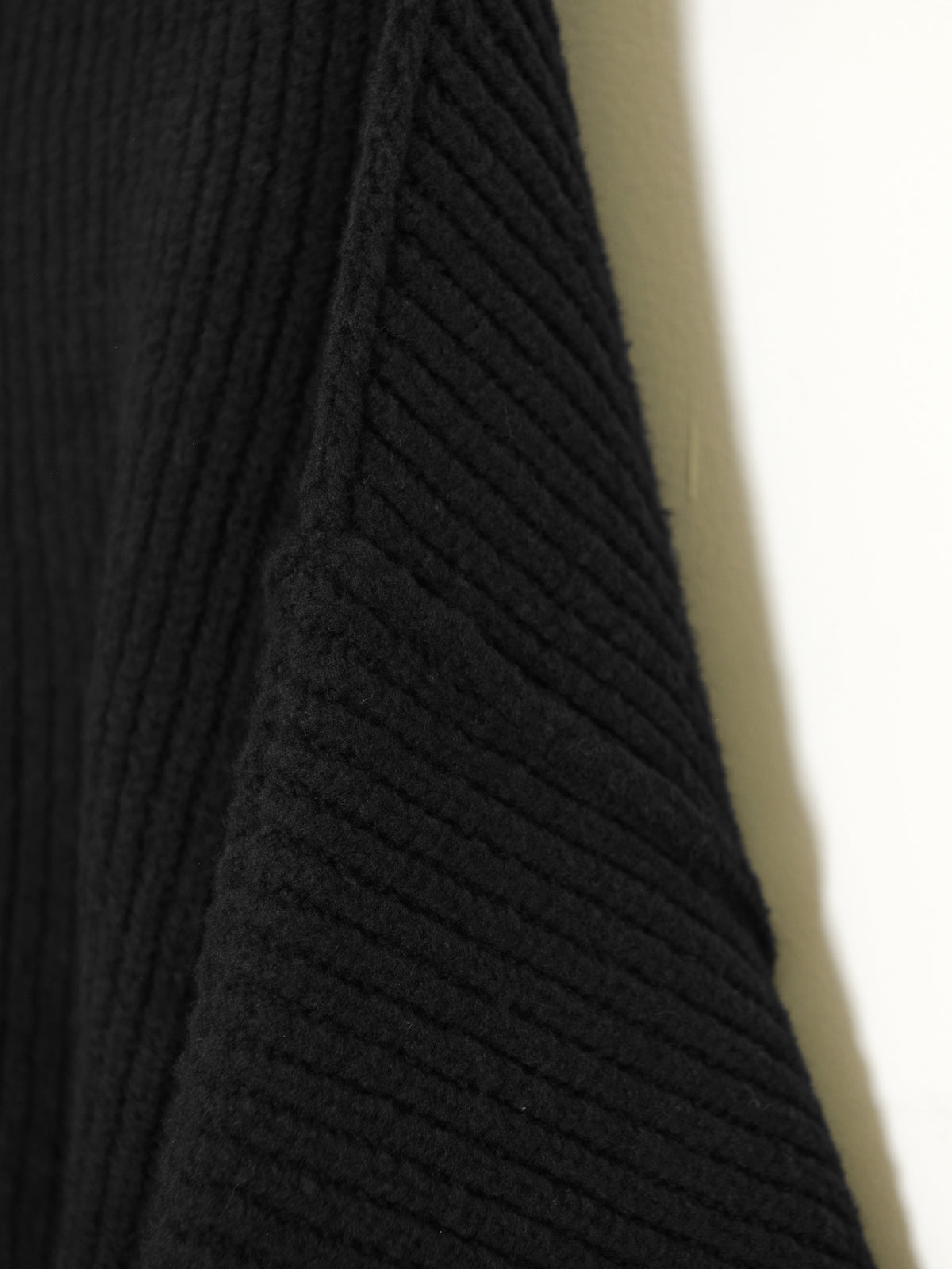 rus ルース HAKO sweater BLACK RU26AW007B ブラック メリノウール スペイン レディース 26FW 日本取り扱い 名古屋 丸の内 セレクトショップ THIRD PLACE サードプレイス