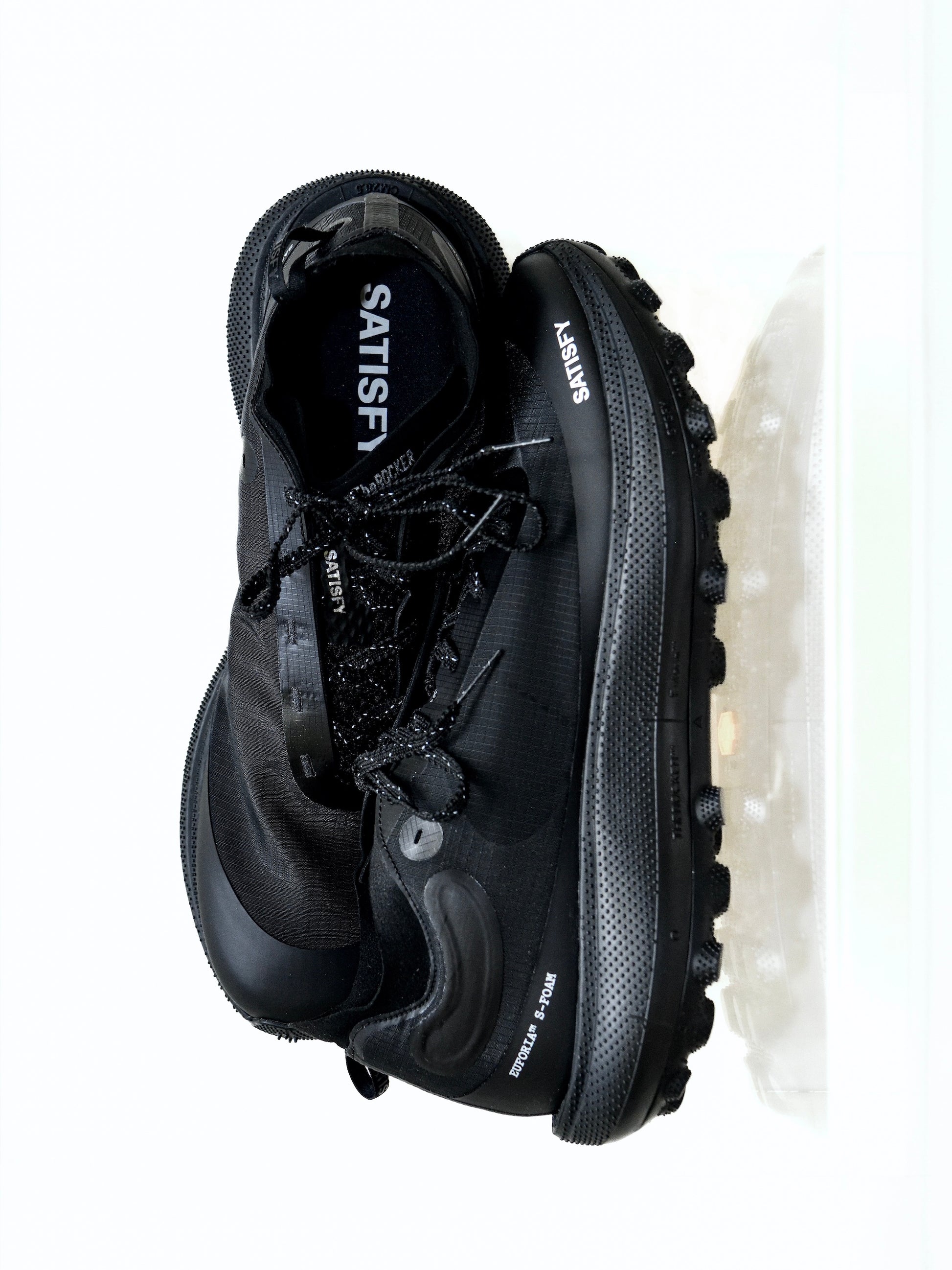 SATISFY サティスファイ THE ROCKER 40002-02000 ランシュー スニーカー JETBLACK ジェットブラック ブラック 通販 愛知県 名古屋 丸の内 セレクトショップ THIRD PLACE サードプレイス
